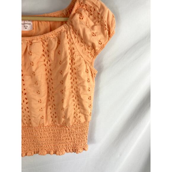 Abercrombie Kids Girls Orange Smocked Bottom Eyelet Top Size 13/14 - Picture 2 of 4